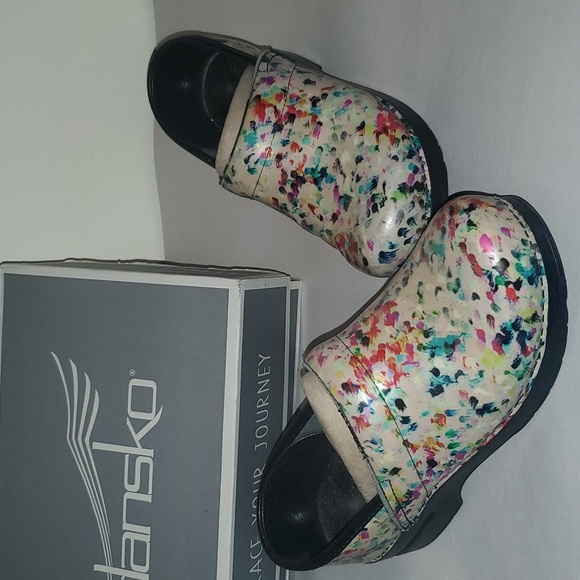 Dansko Watercolor Print Clogs sz 39 - Picture 2 of 15
